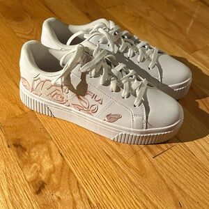 FILA sneakers, women size U.S. 8.5, brand new, white color with roses on sides